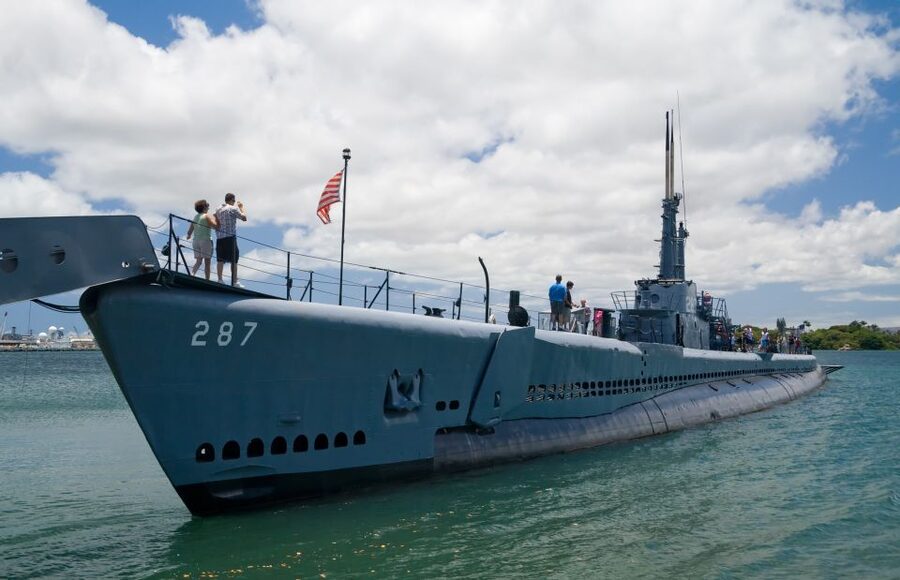 Oahu: Pearl Harbor, USS Arizona, Might Mo, & Honolulu Tour - Who This Tour Works Best For (and Who Should Think Twice)