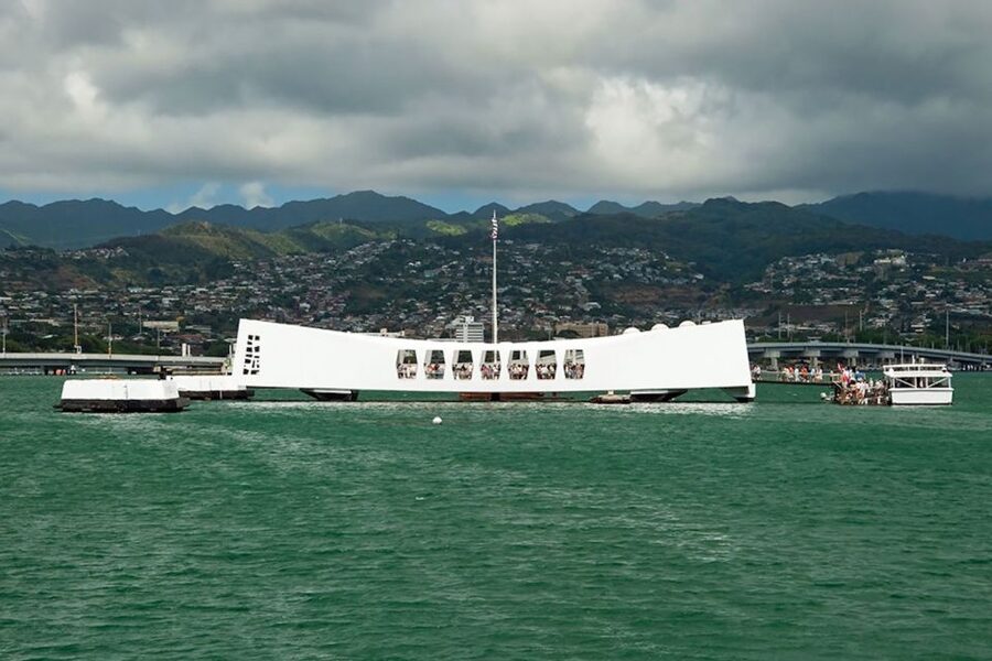 Oahu: Premium Missouri, Arizona & Top of the Tower Tour - Guides matter: when the driver-guide is strong, the whole day feels better
