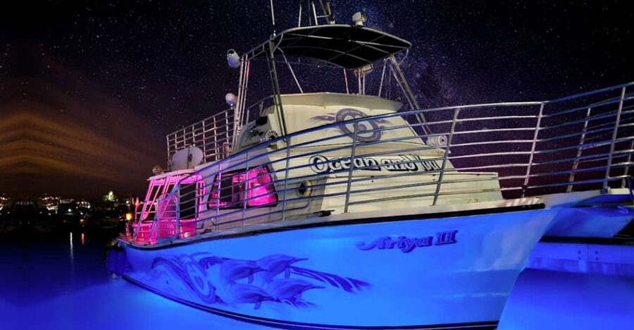 Oahu: Premium Waikiki Sunset Party Cruise with Live DJ - A 2-Hour Waikiki Sunset Party That Feels Like a Night Out