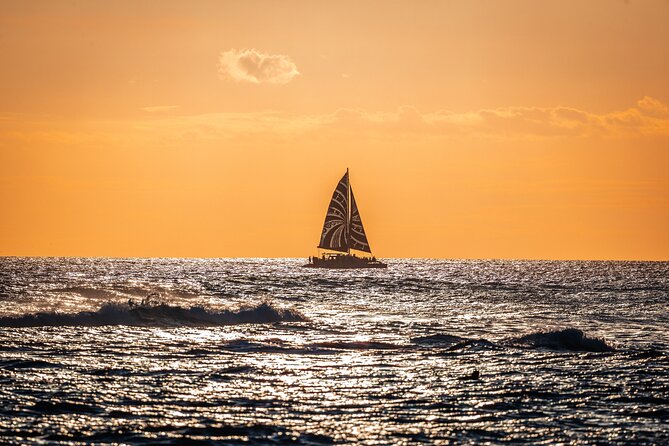 Oahu's Waikiki Coast: Moana’s Sunset Cocktail Sail - The sunset route along Waikiki and out past Diamond Head
