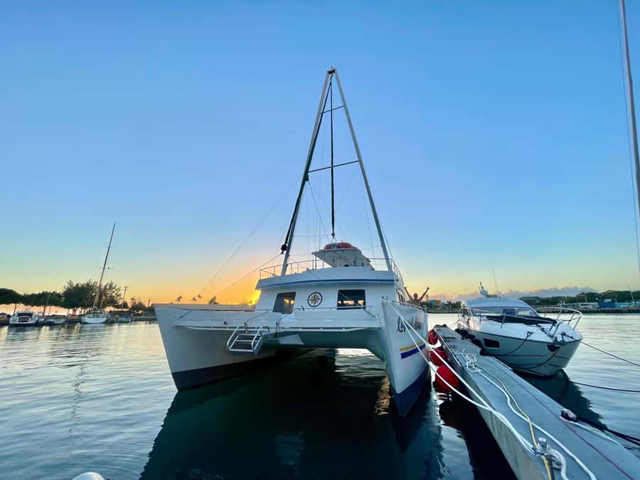 Oahu: Sunset Sail Cruise in Waikiki - Who This Sail Is Best For