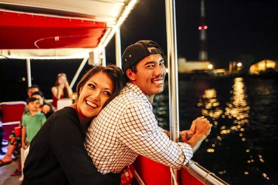 Oahu: Waikiki Friday Night Fireworks Cruise - Key Things You’ll Notice on This Cruise