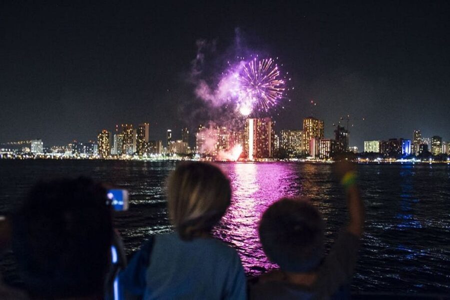 Oahu: Waikiki Friday Night Fireworks Cruise - Glass-Bottom Windows: Fish and Sea Creatures After Dark