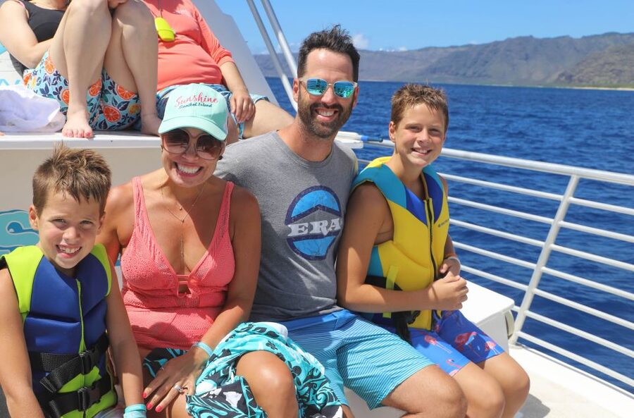 Oahu: Waikiki Whale Watching Tour-Donut and Coffee Included - Should you book the Waikiki whale watching with donut and coffee?