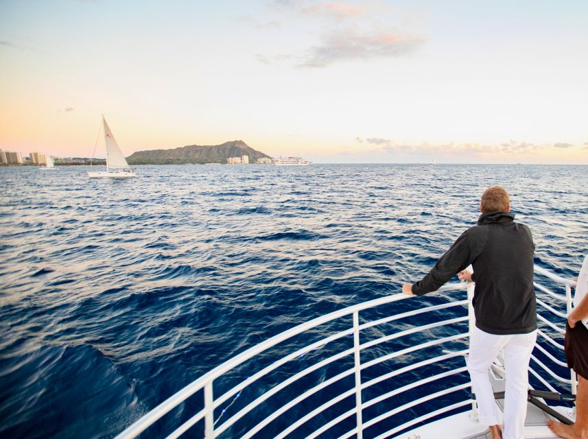 Oahu: Waikiki Whale Watching Tour-Donut and Coffee Included - How the whale odds change by season (and what happens if none show up)
