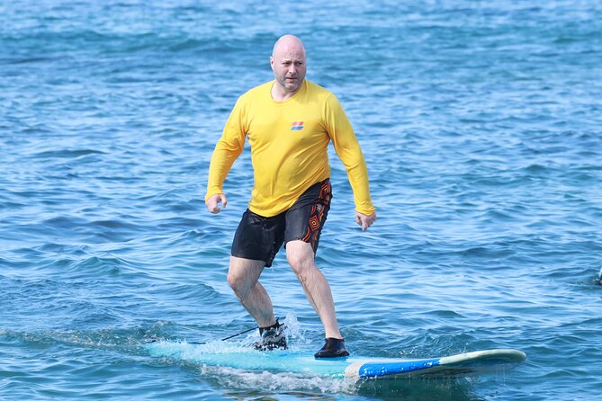 Open Group Surfing Lesson in Waikiki, Hawaii - The ocean session: how you catch waves while staying safe