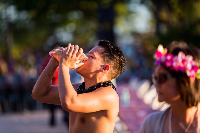 Paradise Cove Luau - Your arrival: lei, Mai Tai, and pre-show energy