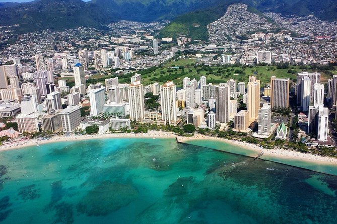 Parasailing Experience in Waikiki, HI - Where You Meet at Ala Moana and How the Day Flows