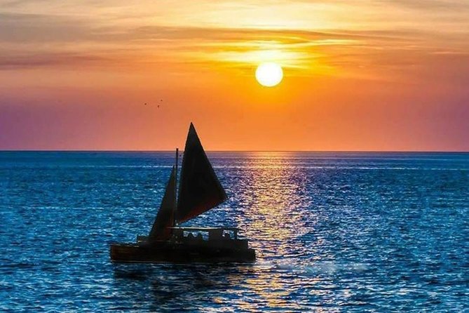 Polynesian Canoe Sunset Sail - Meet the Kamoauli Wa’a Kaulua in Waikiki