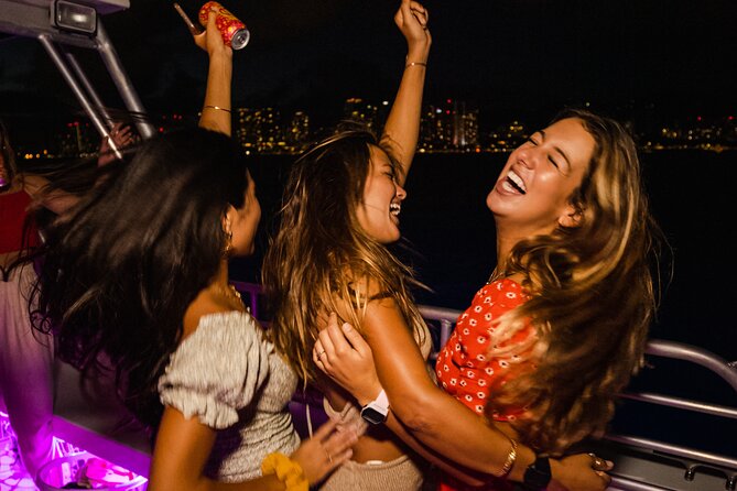 Premier Waikiki Sunset Party Cruise with Live DJ and Full Bar - Boat Comfort, Shoes-Off Rules, and Motion Sickness Reality