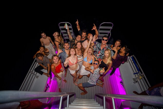 Premier Waikiki Sunset Party Cruise with Live DJ and Full Bar - Group Size and Social Vibe: Easy to Meet People