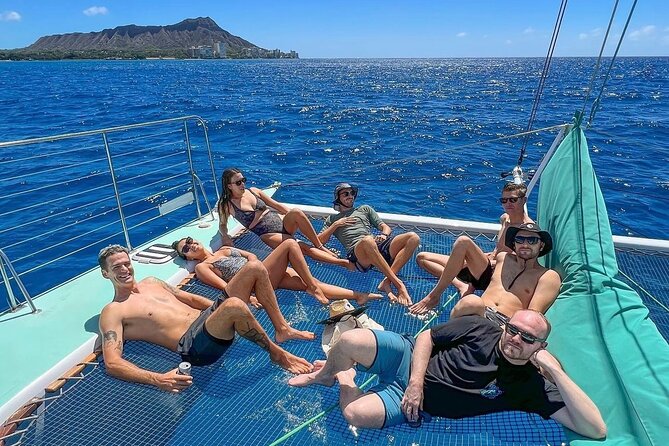 Private Catamaran Charter in Waikiki (1-6 Guests) - A private catamaran day in Waikiki for up to 6