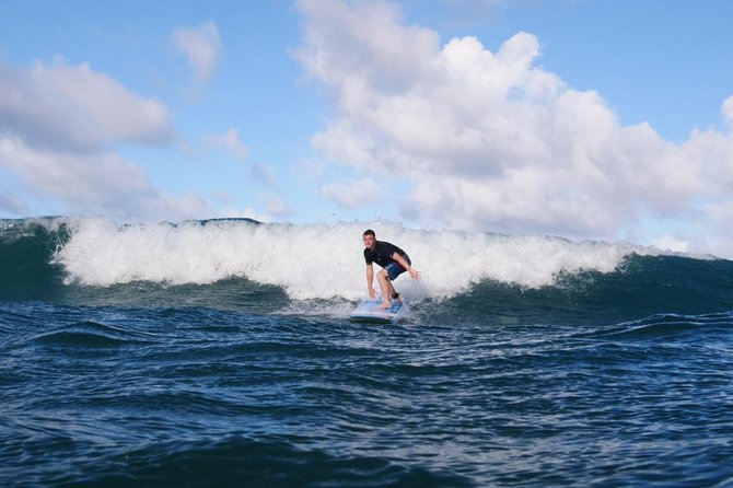 Private Group Surf Lesson - Sea turtles and the North Shore vibe