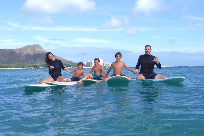Private Guided Surf Boarding Lesson in Honolulu - Family-friendly surfing in Honolulu: support for nervous first timers