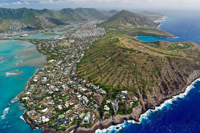 Private Oʻahu Helicopter Experience: All Window Seats - Pilot commentary and safety feel: what makes the experience click