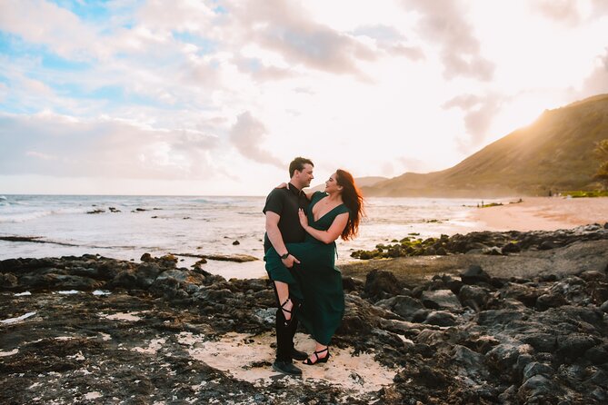 Private Professional Vacation Photoshoot in Honolulu - Weather and Real-World Scheduling on Oahu