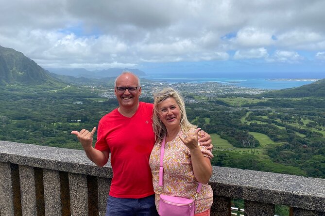 PRIVATE TOUR-Ultimate Circle Island Tour of Oahu - Tropical Farms Macadamia Outlet: Kona Coffee, Nut Cracking, and Take-Home Treats