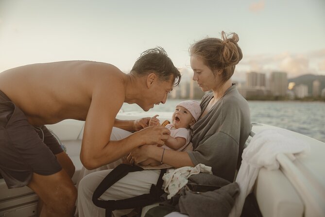 Private Waikiki Sunset Boat Tour: 6 passengers max - Private Waikiki sunset sailing for up to 6 people