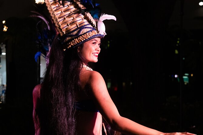 Queens Waikiki Luau with Dinner Buffet and Cultural Activities - Waikiki’s International Market Place: the big location play