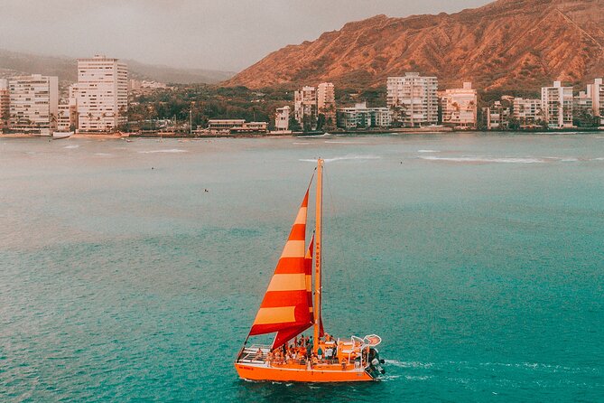 South Shore Open Sail from Kewalo Harbor Including Drinks - Entering Honolulu Water Time: Na Hoku II and the 90-Minute Sweet Spot