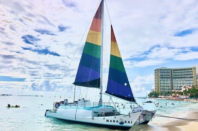 Sunset sail Aboard Manakai Catamaran - Drinks, Music, and the Mana Premium Choice