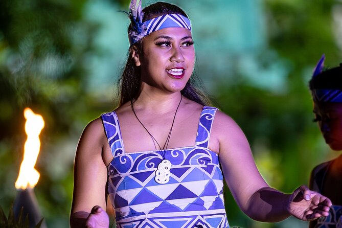 Toa Luau at Waimea Valley, Oahu - Waimea Falls: hiking, swimming, and what to wear