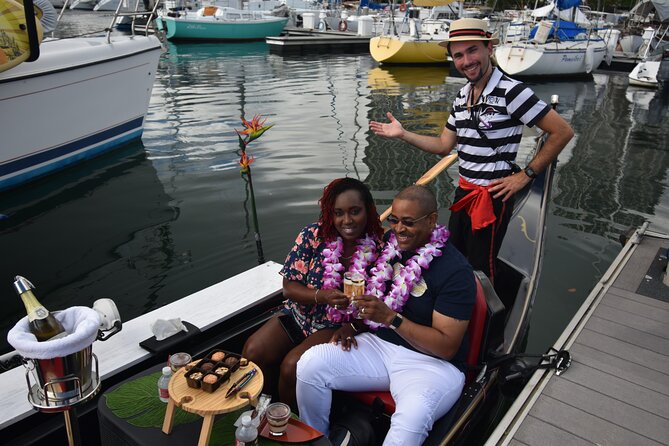 Valentine's Private Gondola Cruise in Waikiki with Drinks, Pastry - Magic Island and Waikiki Grand Canal Views