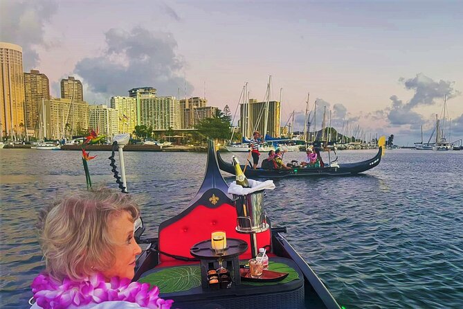 Valentine's Private Gondola Cruise in Waikiki with Drinks, Pastry - Waikiki After the Gondola: Stretching the Day With a Hop-On Hop-Off Voucher