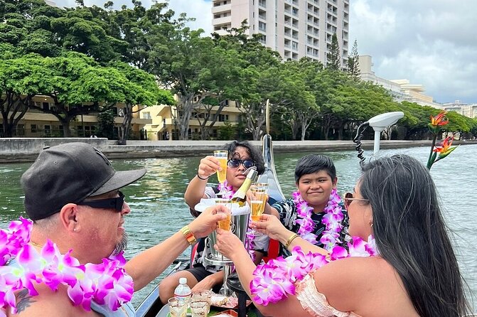 Valentine's Private Gondola Cruise in Waikiki with Drinks, Pastry - Honoring the Skyline: Rainbows, Sunset, and the Best Timing Choice