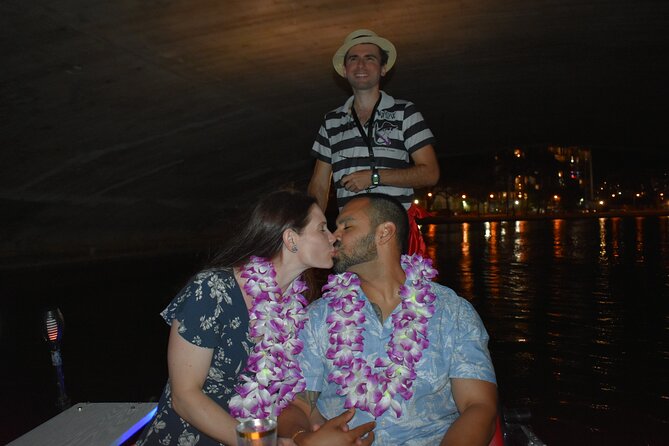 Valentine's Venetian Gondola Cruise in Waikiki - Who should book this gondola cruise (and who might want another plan)