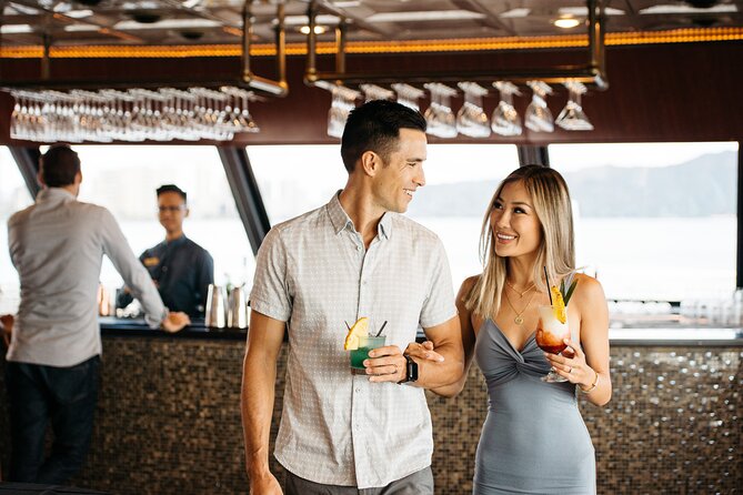 Waikiki Fireworks Cocktail Cruise - Timing: Check-In at 6:30PM and the 7:00PM–8:30PM Show Window