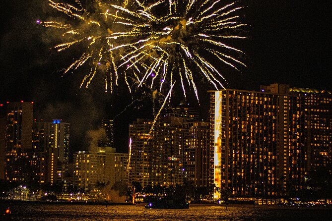 Waikiki Friday Night Fireworks Cruise + Fireworks Festival 3/15 - Crew and Atmosphere: Small Group Energy Without the Hard Sell