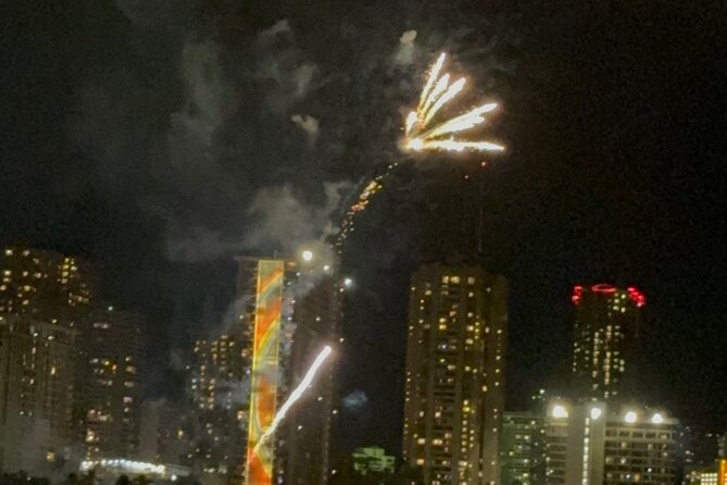 Waikiki Glass Bottom Boat Fireworks Tour - Onboard comfort: restroom, stability, and how to handle seasickness