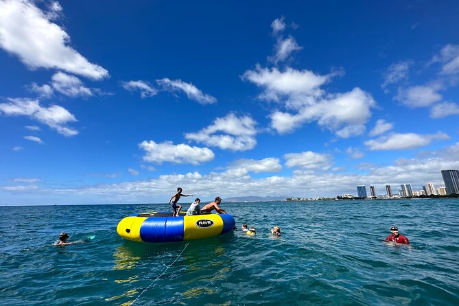Waikiki, Hawaii: Deluxe Snorkel and Wildlife Cruise - What to Bring: Towels, Sun Protection, and Motion-Sickness Prep