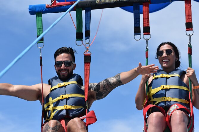 Waikiki: Parasailing in Hawaii - Crew, Safety, and What It Feels Like as a First-Timer