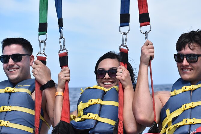 Waikiki: Parasailing in Hawaii - Photos, Dips, and Small Extras That Matter