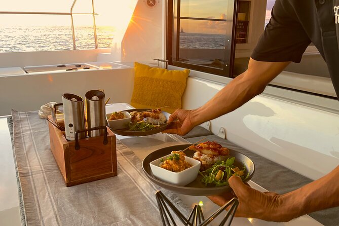 Waikiki's Premier Small Group Sunset Yacht + Tasting - From MANA Cruises to the Diamond Head Area: The Scenic Start