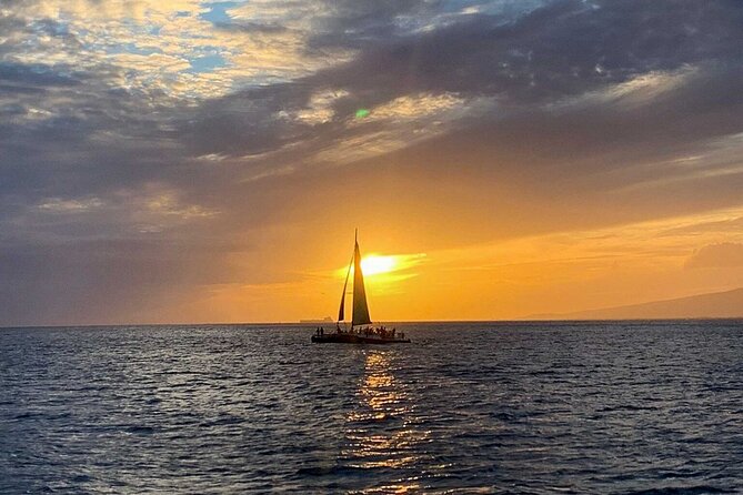 Waikiki Sunset Cocktail Cruise - Hilton Hawaiian Village - Getting to the boat: where you’ll meet and why it’s convenient