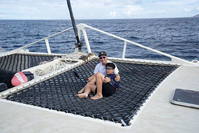 West Oahu Dolphin Watch and Snorkel Sail with Lunch - Food and Drinks: Why Lunch on a Boat Can Be a Big Deal